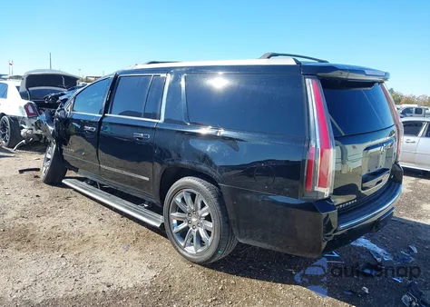 2015 Chevrolet Suburban 1500 Ltz z USA, uszkodzony, nr VIN 1GNSCKKC9FR695688